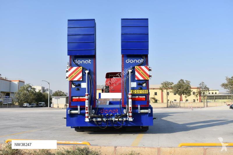 Превоз на строителна техника Donat 3 axle...