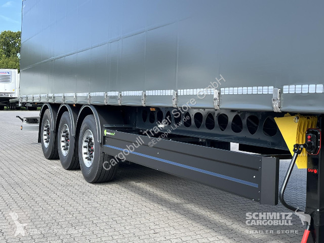 Semitrailer Berger Curtainsider Coil