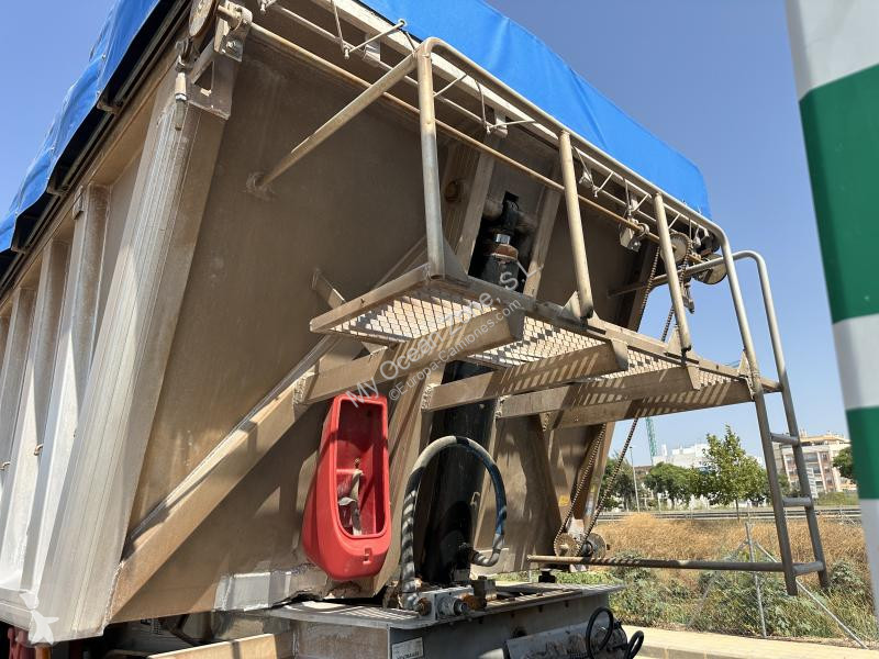 Semitrailer Leciñena