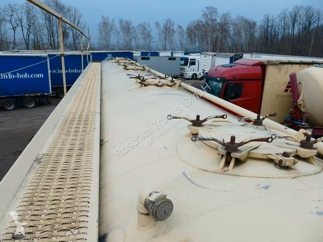 Semi reboque Spitzer Eurovrac- kippsilo  55 m3...