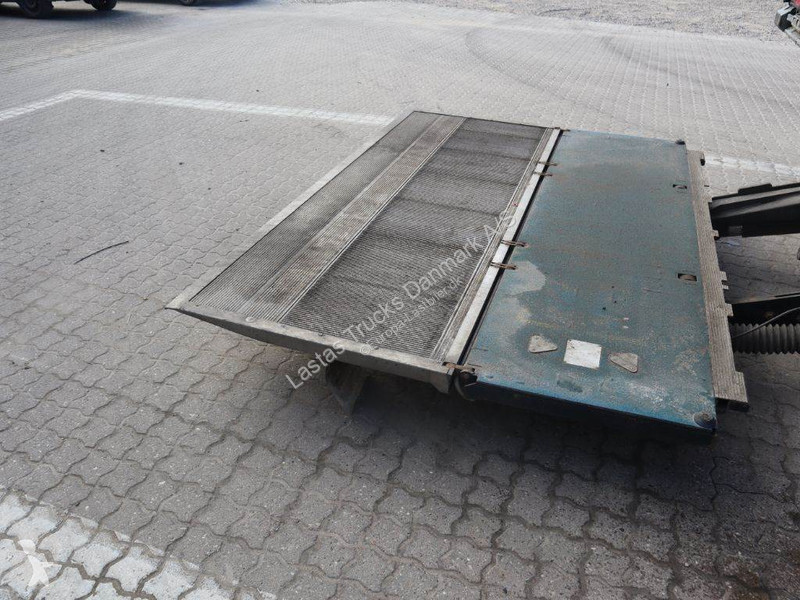 Sættevogn Krone 3 axle curtainside trailer