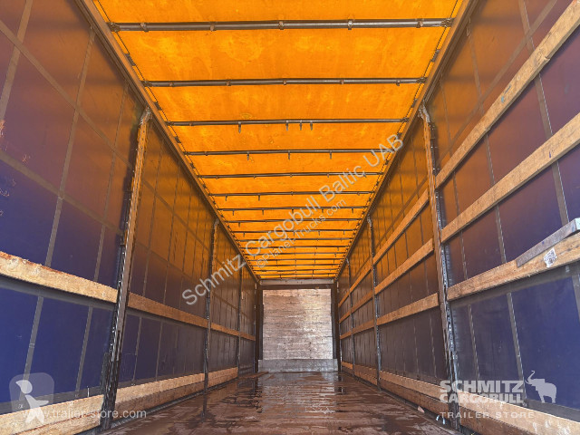 Semitrailer Schmitz Cargobull Semitrailer...