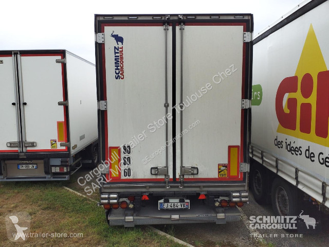 نصف مقطورة Schmitz Cargobull Semitrailer Reefer...