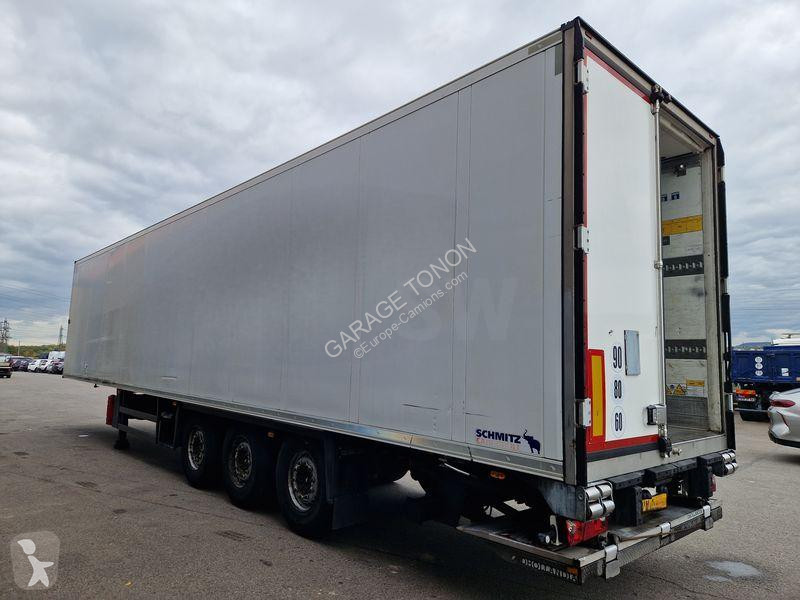نصف مقطورة Schmitz Cargobull  FRIGORIFIQUE + HAYON