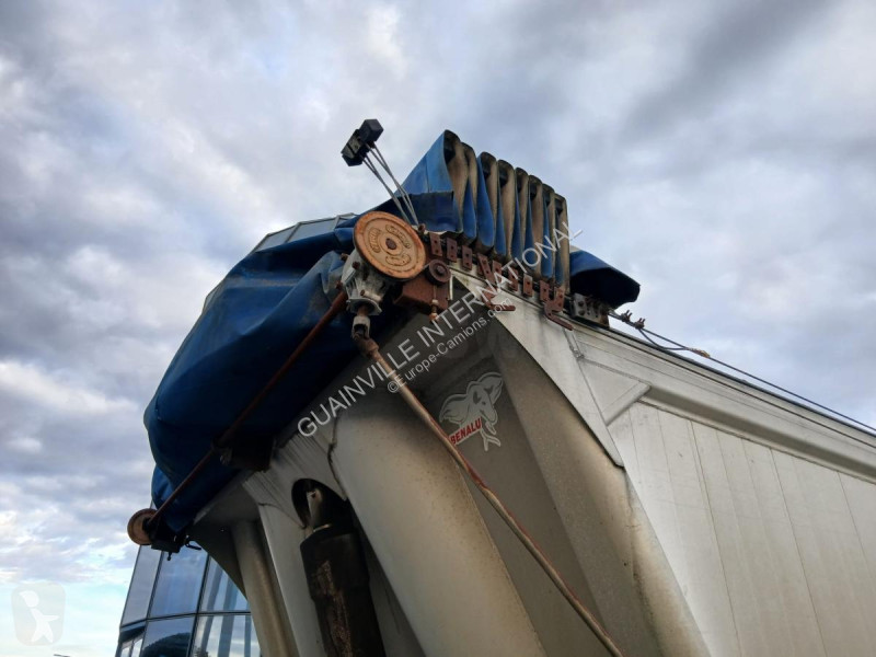 Semirimorchio Fruehauf