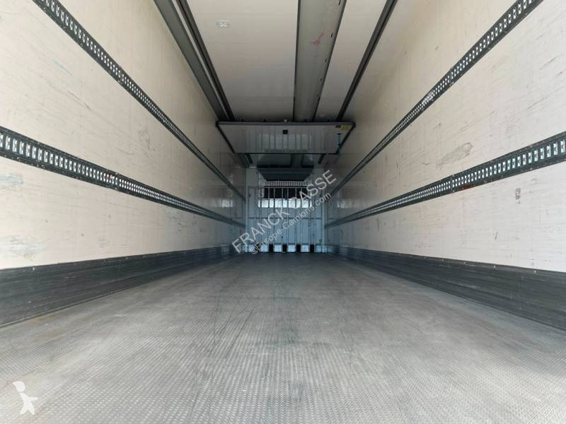 نصف مقطورة Chereau