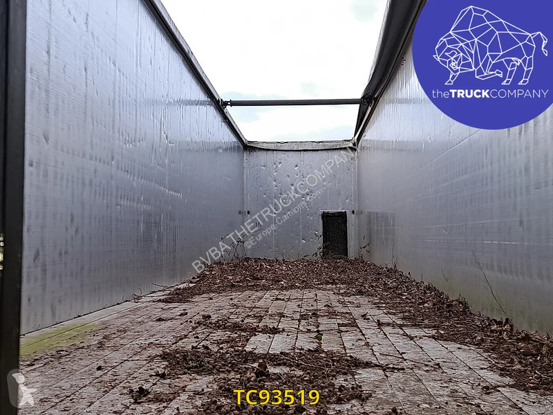 نصف مقطورة Schwarzmüller Walking floor