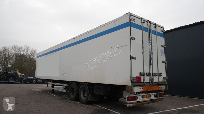 نصف مقطورة LAG Closed box trailer