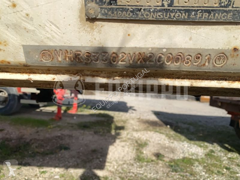 Semi reboque Robuste Kaiser S3302V Steel Trailer