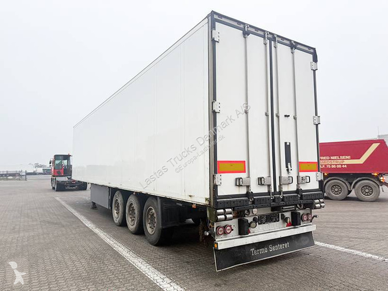 نصف مقطورة Schmitz Cargobull Refrigerated...