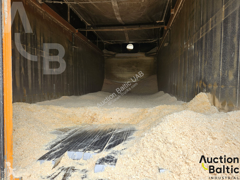 نصف مقطورة Trax
