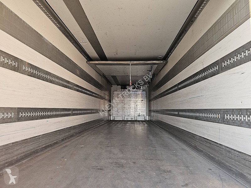 نصف مقطورة Schmitz Cargobull 24