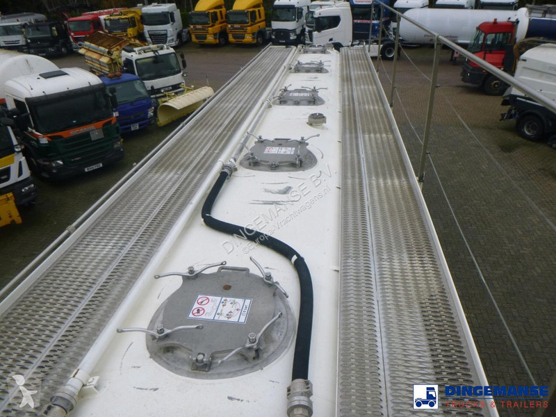 Félpótkocsi Feldbinder Powder tank alu 63 m3...