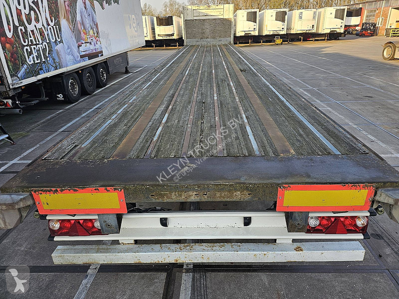 نصف مقطورة Fruehauf