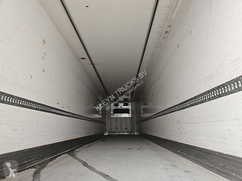 Semitrailer Schwarzmüller V 203/A-R200-F1-MO4
