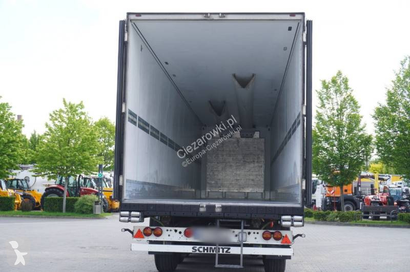 Полуремарке Schmitz Cargobull refrigerator...