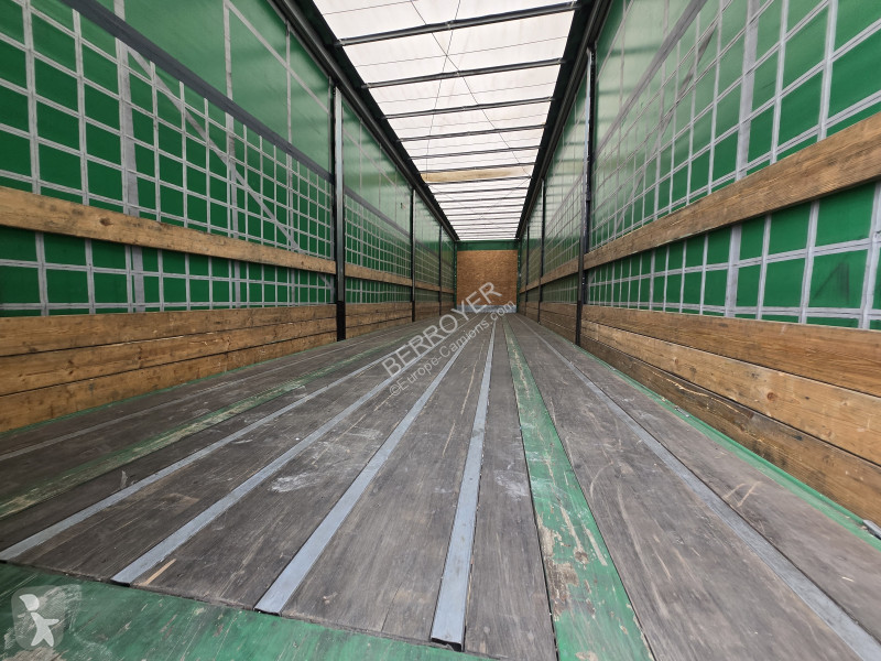 نصف مقطورة Fruehauf