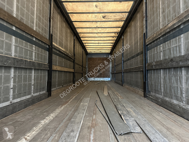 نصف مقطورة Fruehauf Tautliner