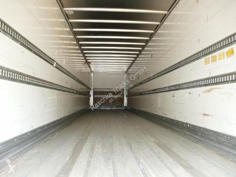 نصف مقطورة Fruehauf Koffer