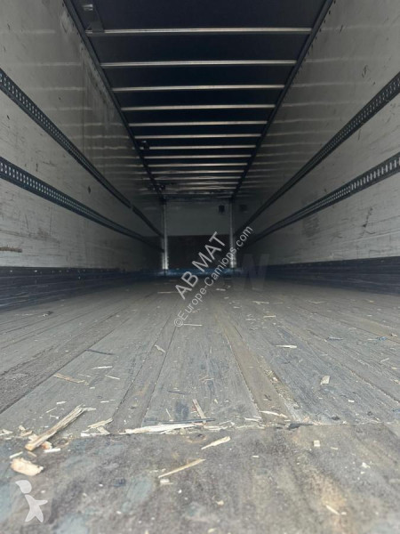 نصف مقطورة Fruehauf