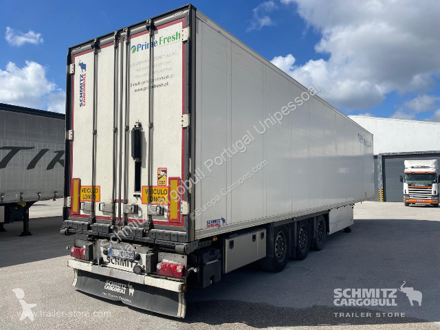 نصف مقطورة Schmitz Cargobull Semitrailer Reefer...