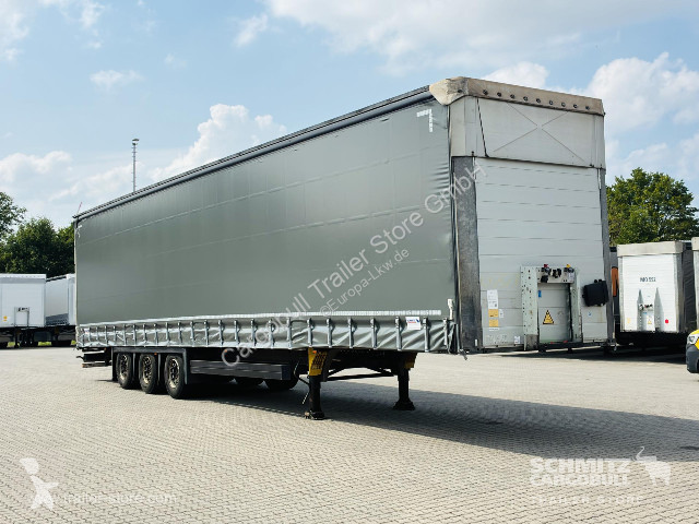 Návěs Schmitz Cargobull Curtainsider Mega Getränke