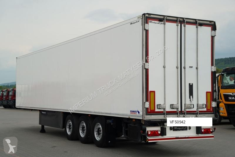 نصف مقطورة Schmitz Cargobull