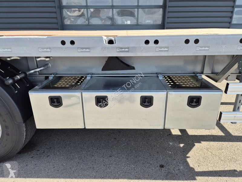 نصف مقطورة Lecitrailer  PLATEAU TWISTLOCKS...