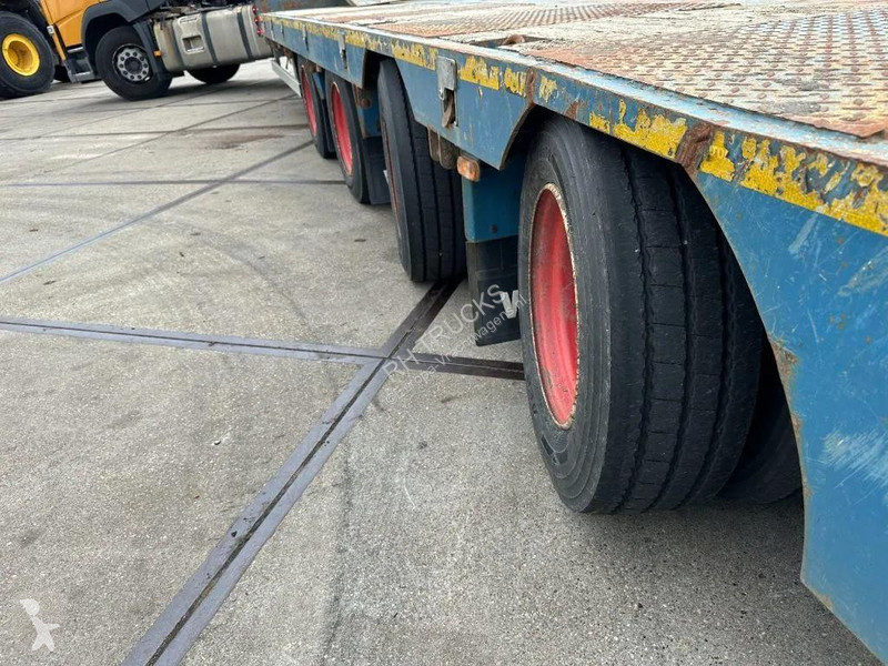 Maskinbæreren Wielton 4 AXLE WITH RAMPS