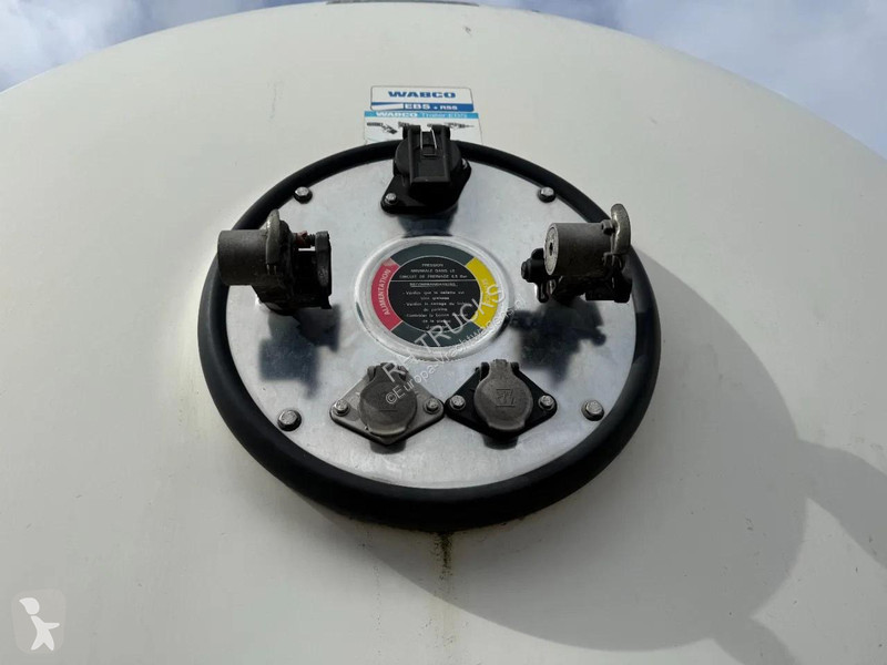 Oplegger Magyar S40EBT 3 AXLE MILKTANK