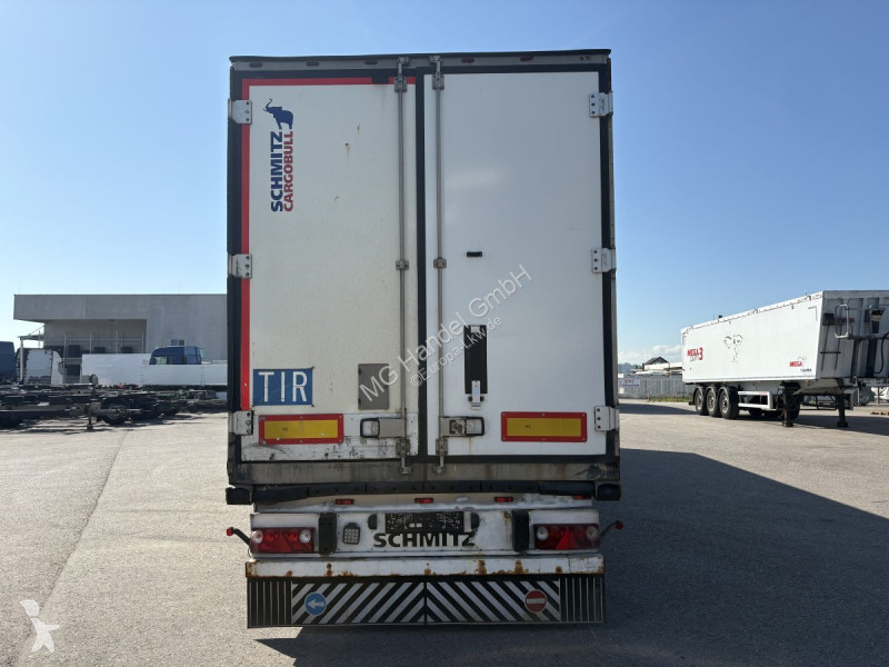 نصف مقطورة Schmitz Cargobull SCB S3B...