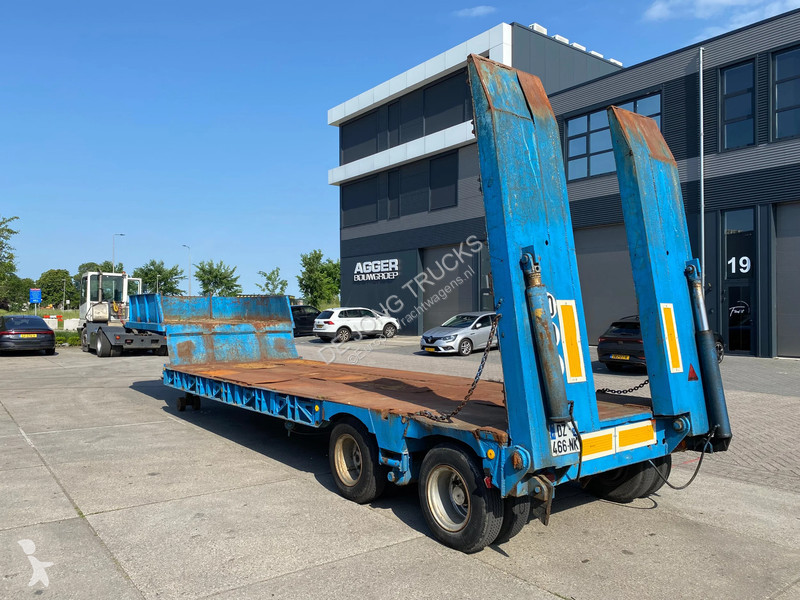نصف مقطورة Fruehauf / Hydraulic Ramps / 32 Ton