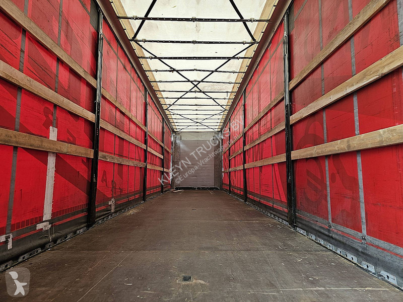 نصف مقطورة Fliegl
