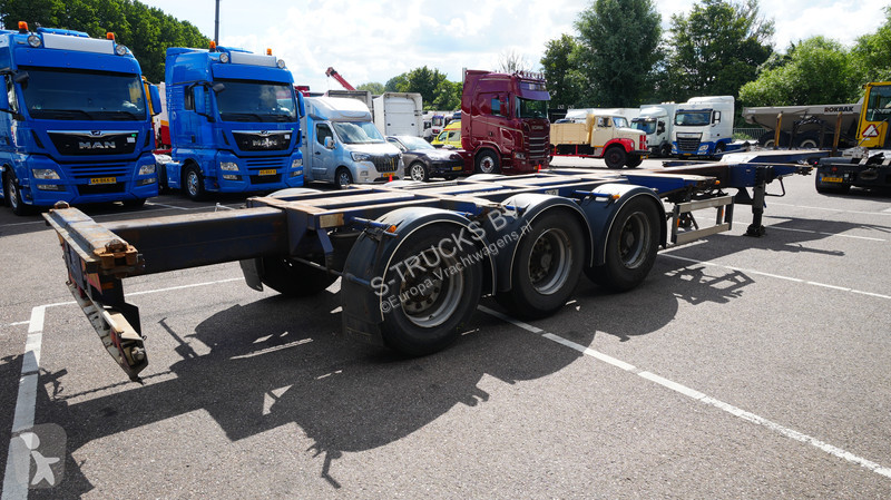 Oplegger D-TEC 3 axle container chassis...