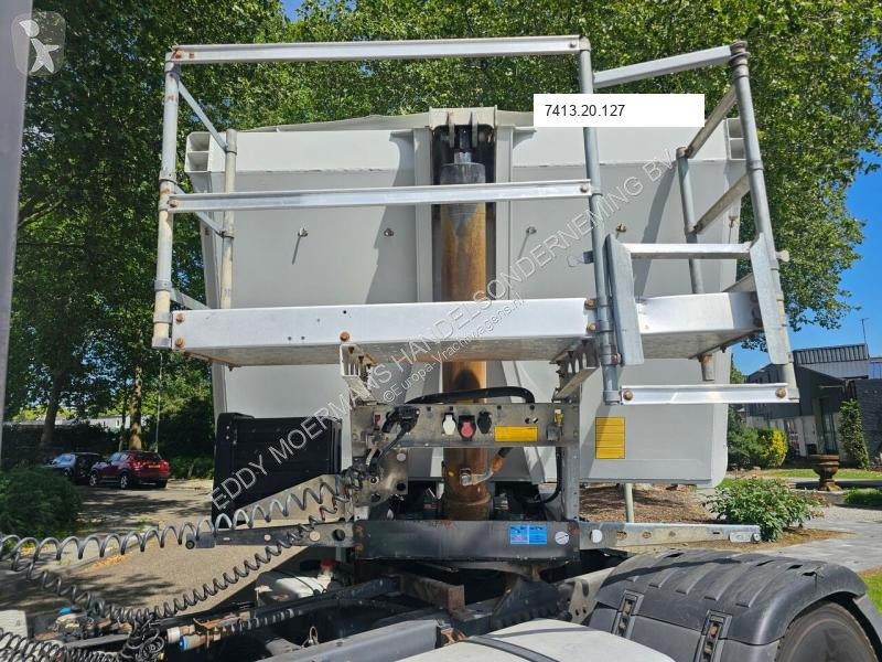 نصف مقطورة Schmitz Cargobull SGF*S3 Steel...