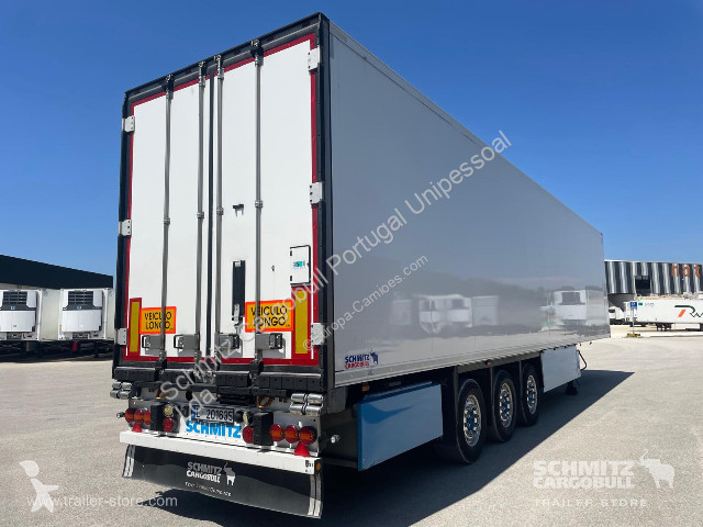 نصف مقطورة Schmitz Cargobull Semitrailer Reefer...