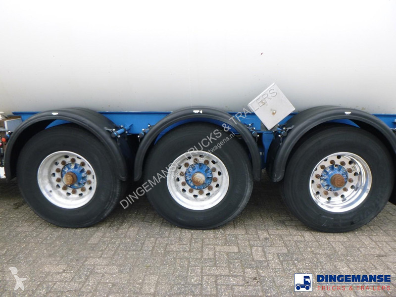Oplegger  Gas tank steel 46.9 m3 / 1 comp + pump
