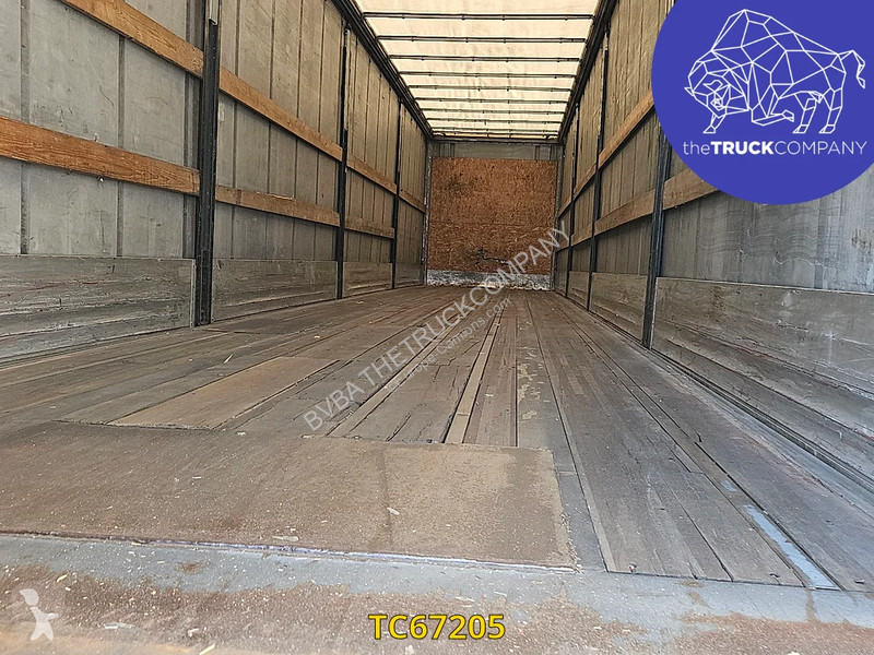 نصف مقطورة Fruehauf