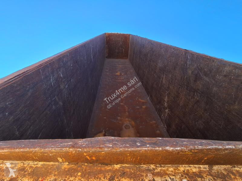 نصف مقطورة Samro