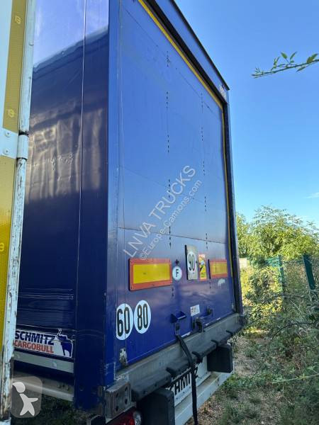 نصف مقطورة Schmitz Cargobull