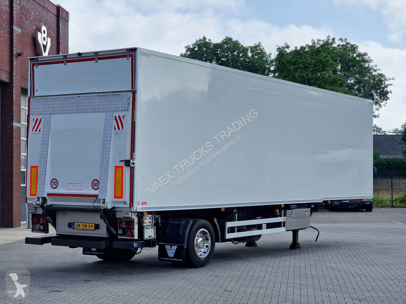 نصف مقطورة Pacton Loadlift - frigo - steering axle