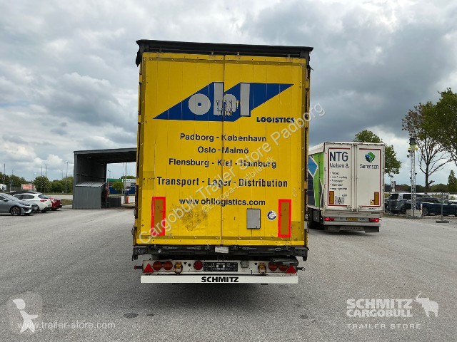 نصف مقطورة Schmitz Cargobull Curtainsider Mega