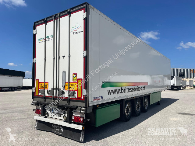 نصف مقطورة Schmitz Cargobull Semitrailer Reefer...