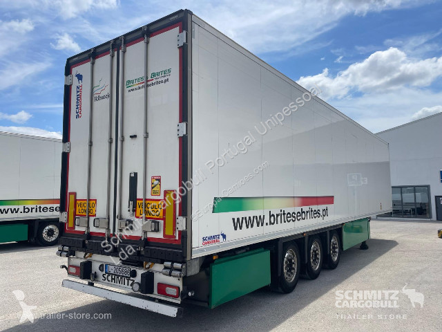 نصف مقطورة Schmitz Cargobull Semitrailer Reefer...