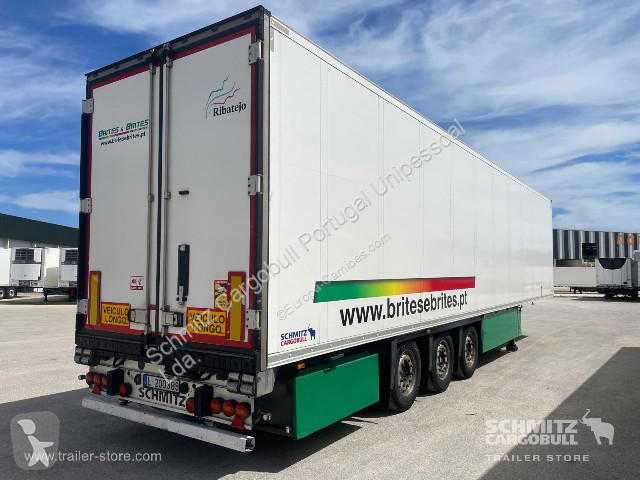 نصف مقطورة Schmitz Cargobull Semitrailer Reefer...