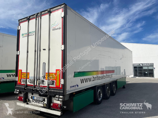 نصف مقطورة Schmitz Cargobull Semitrailer Reefer...