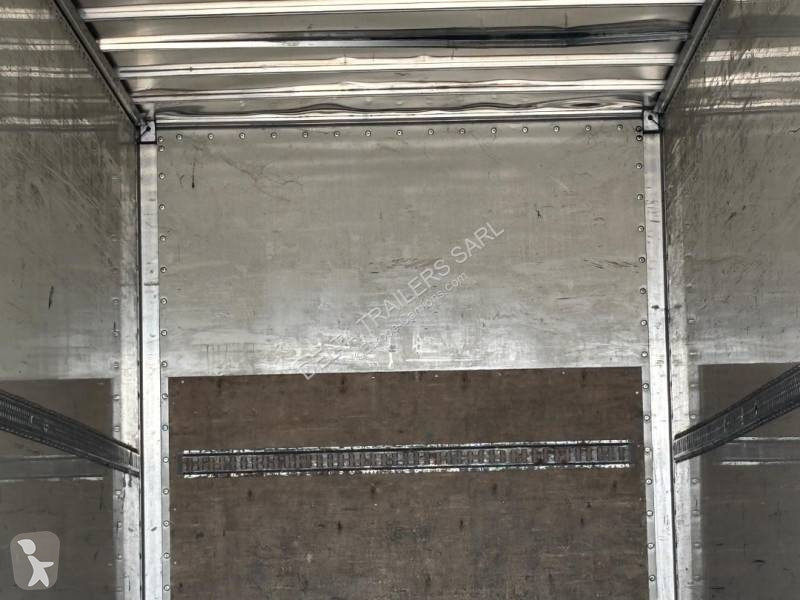 نصف مقطورة Fruehauf