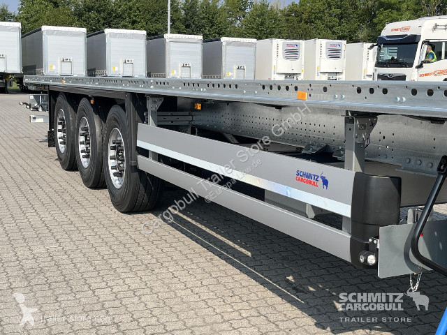 نصف مقطورة Schmitz Cargobull Plateau Standard