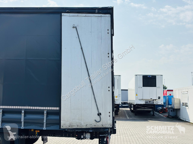 نصف مقطورة Schmitz Cargobull Curtainsider Mega...