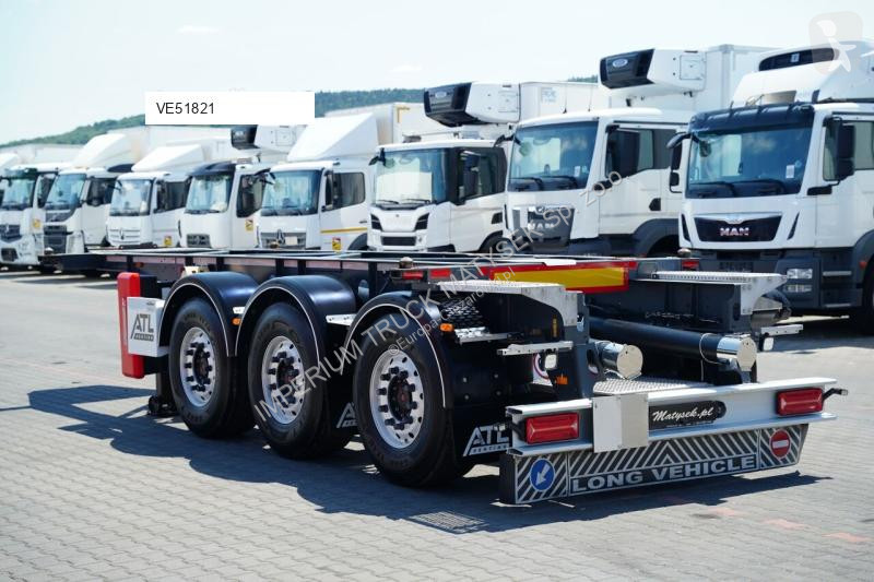 Полуремарке Van Hool NACZEPA PODKONTENEROWA /...